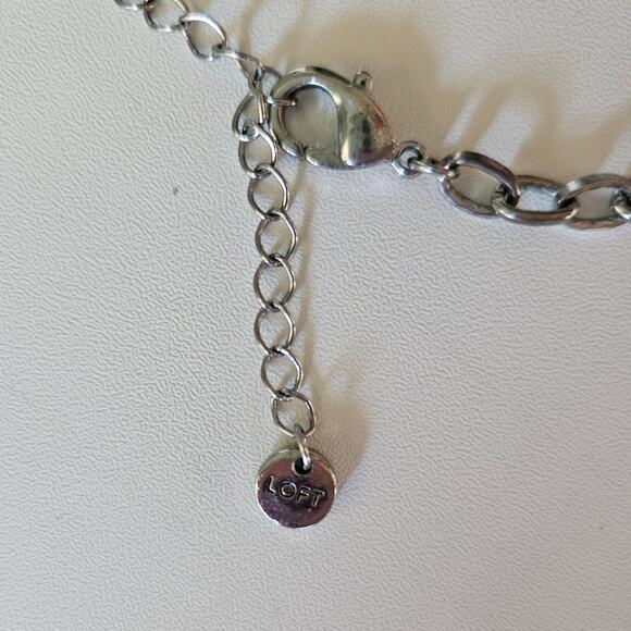 Loft Reverse Set Grey Rhinestone Bib Statement Necklace - Picture 4 of 5